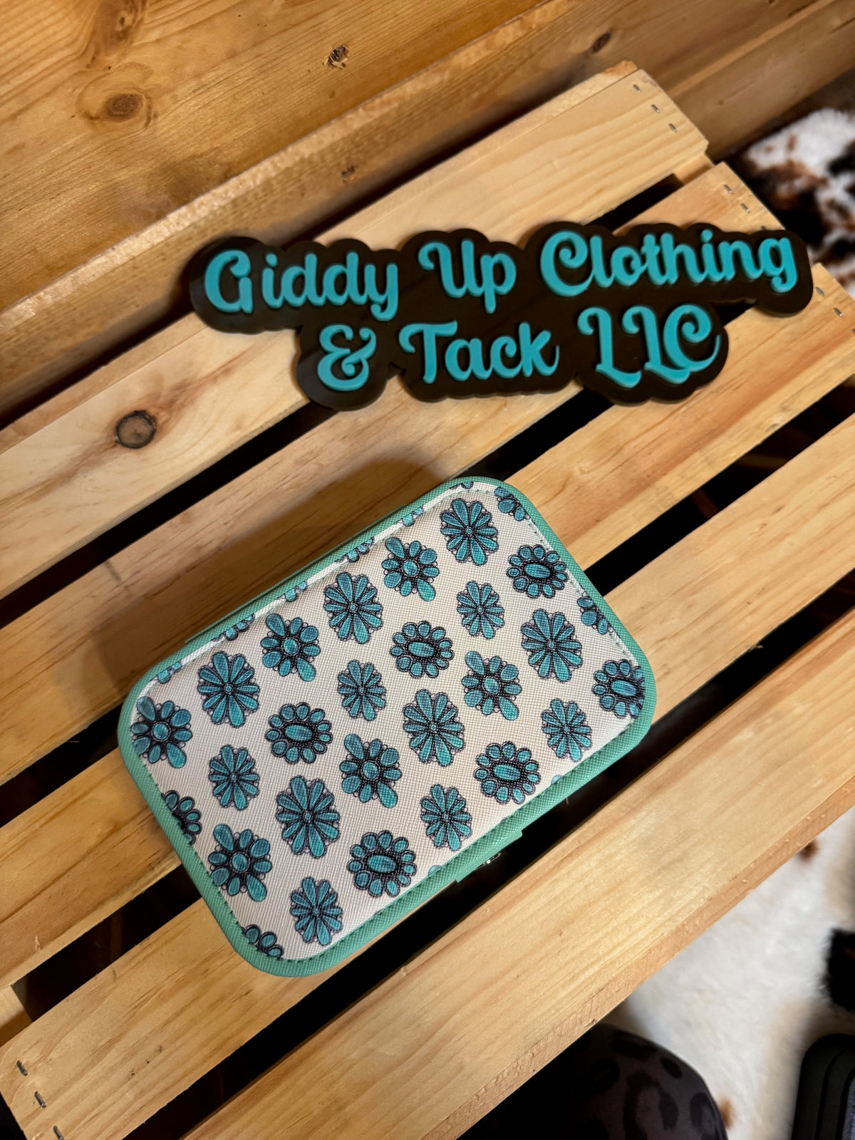 Western-Themed Travel Jewelry Box – Two Compartments