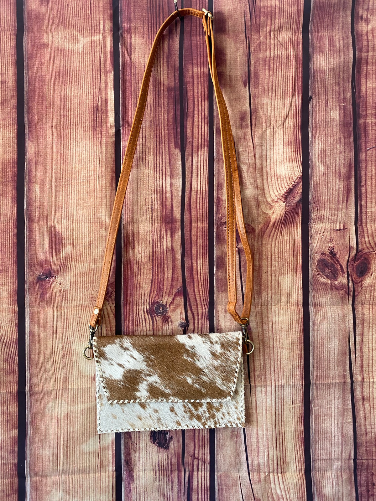 🤎 Cowhide Crossbody Purse – Western Hair-On Hide Bag