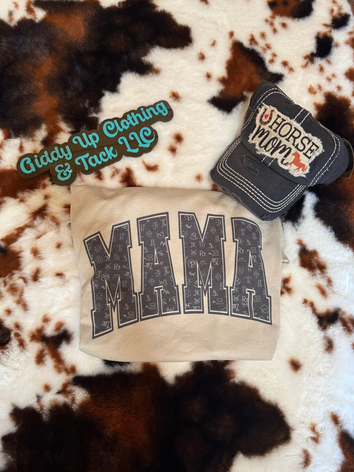 “MAMA” Western Brands Graphic Tee – Gildan T-Shirt