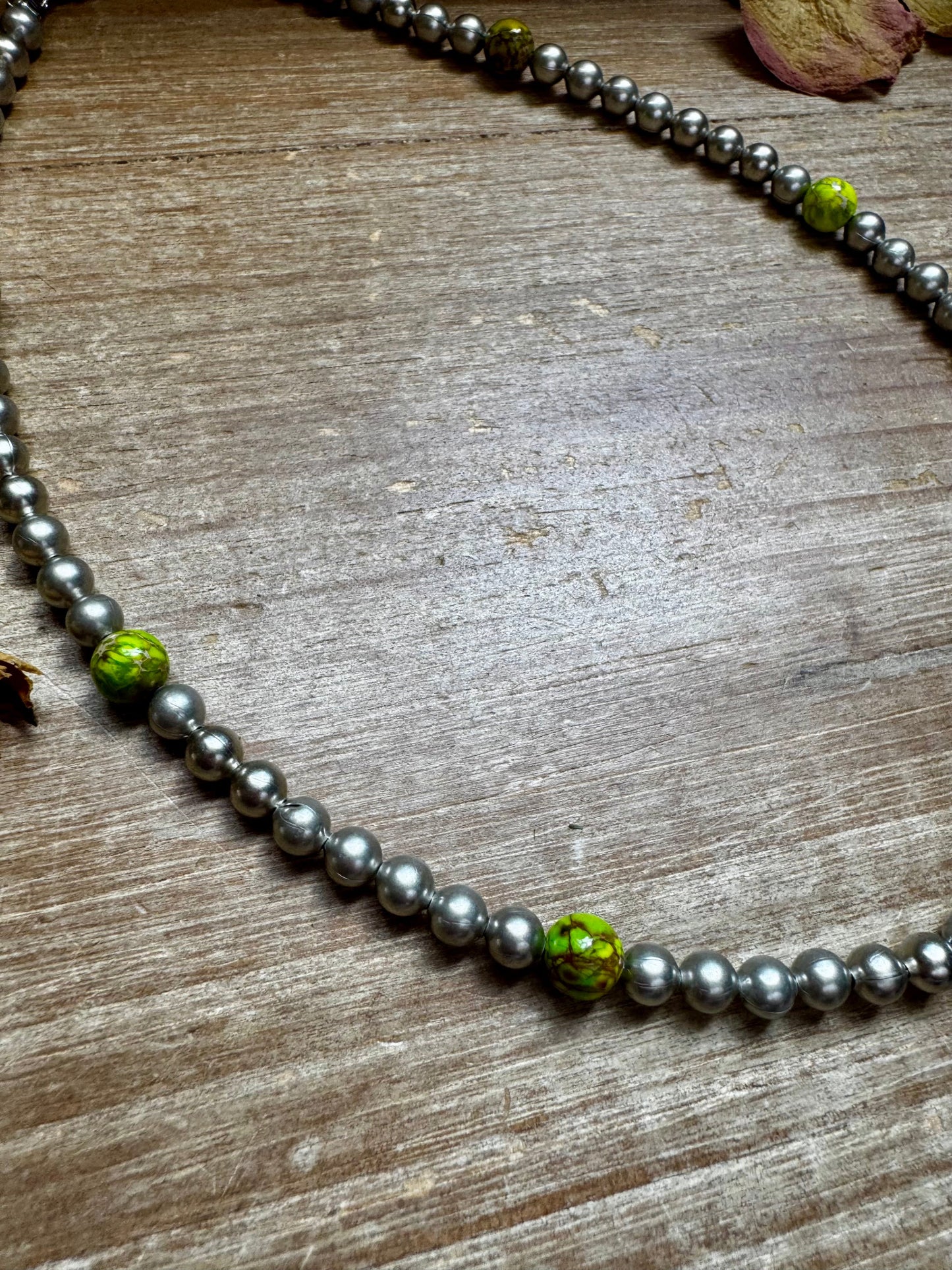 Silver-Plated Chain Necklace – 6mm Beads & 8mm Green Variscite – 18.5"
