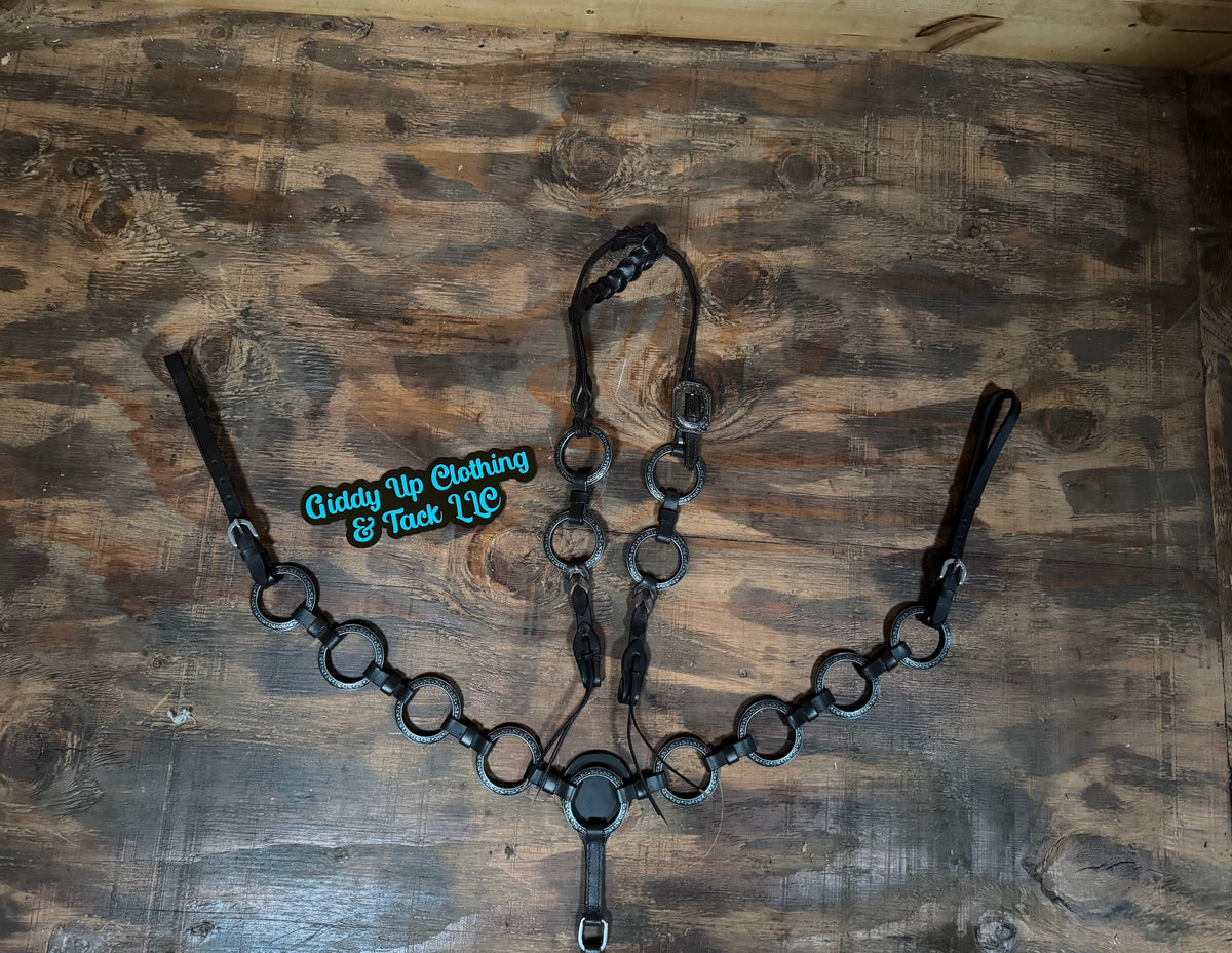 Leather Ring Tack Set – Western Breast Collar & Headstall