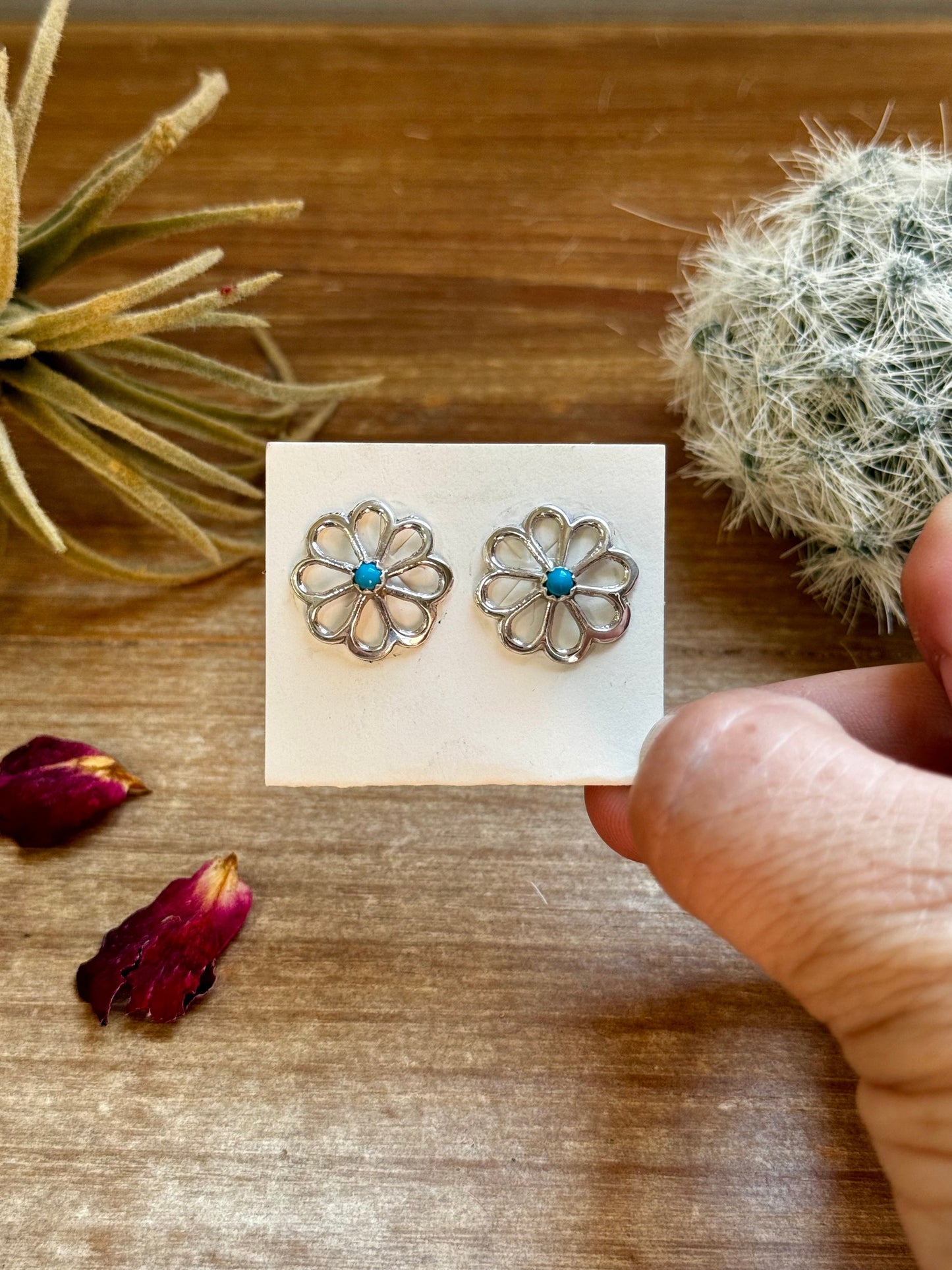 Zuni Cluster Earrings – Small Turquoise Flower in Sterling Silver