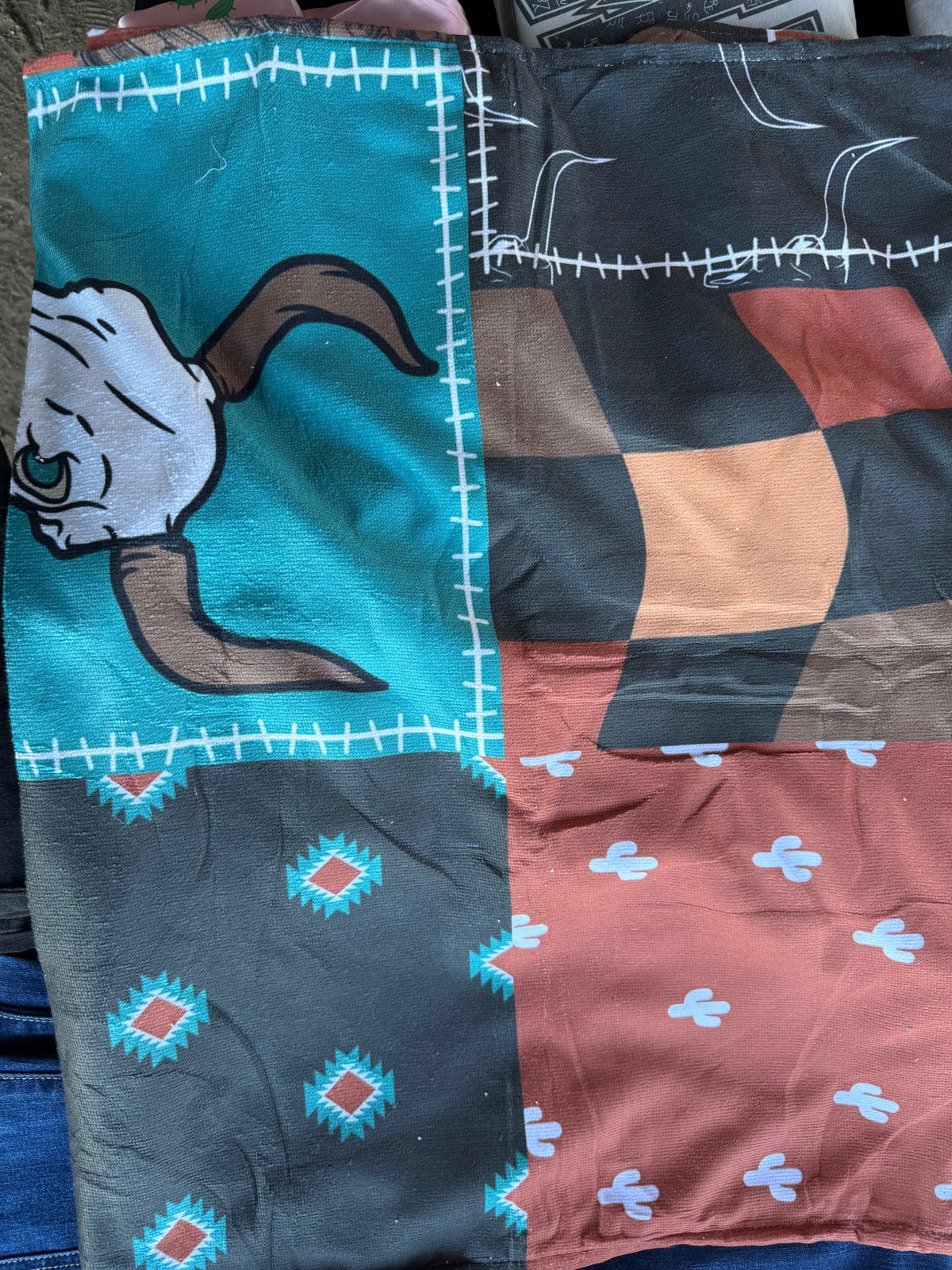 Western-Themed Beach Chair Towel with Pockets – 83"x23" Microfiber