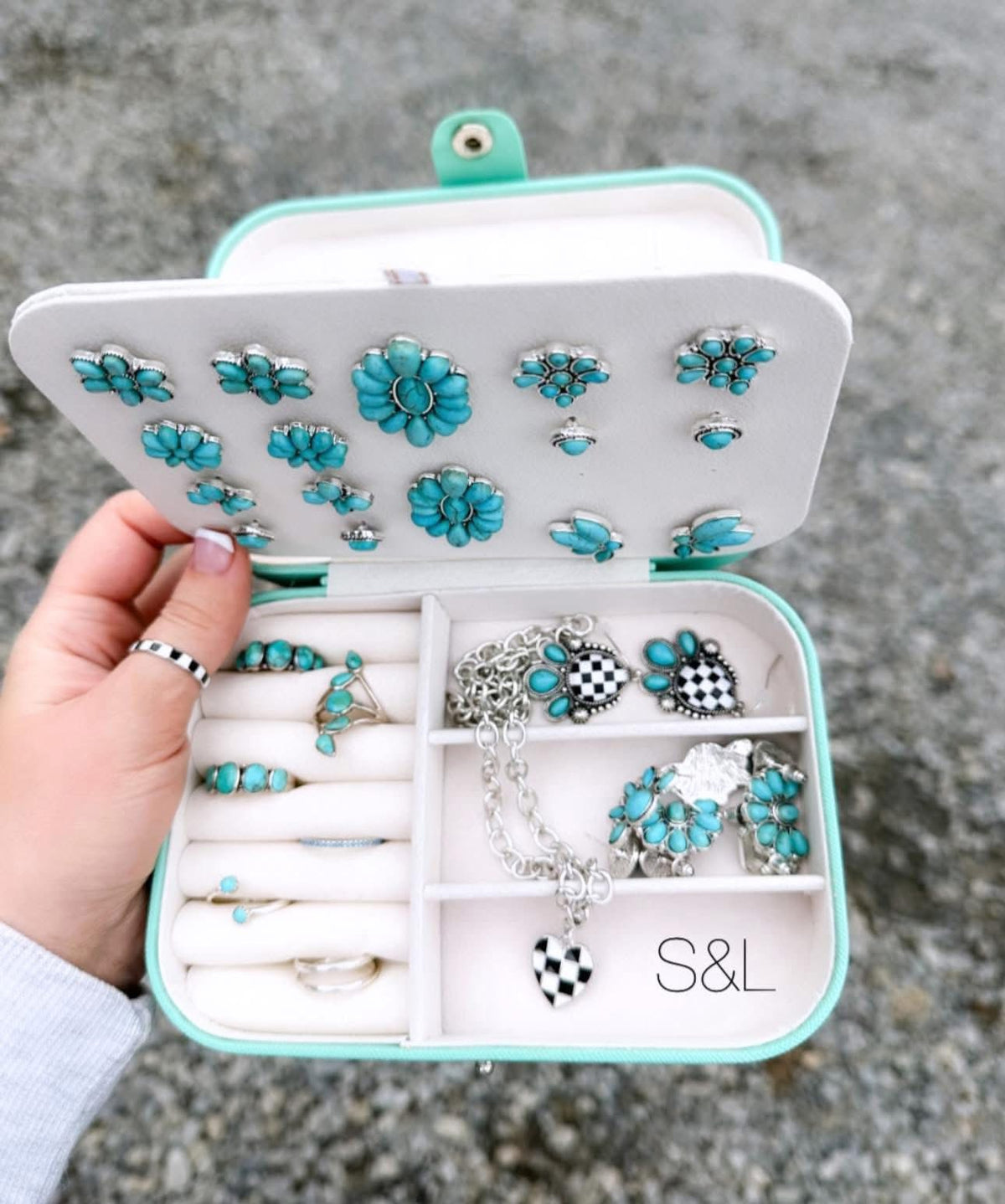Western-Themed Travel Jewelry Box – Two Compartments