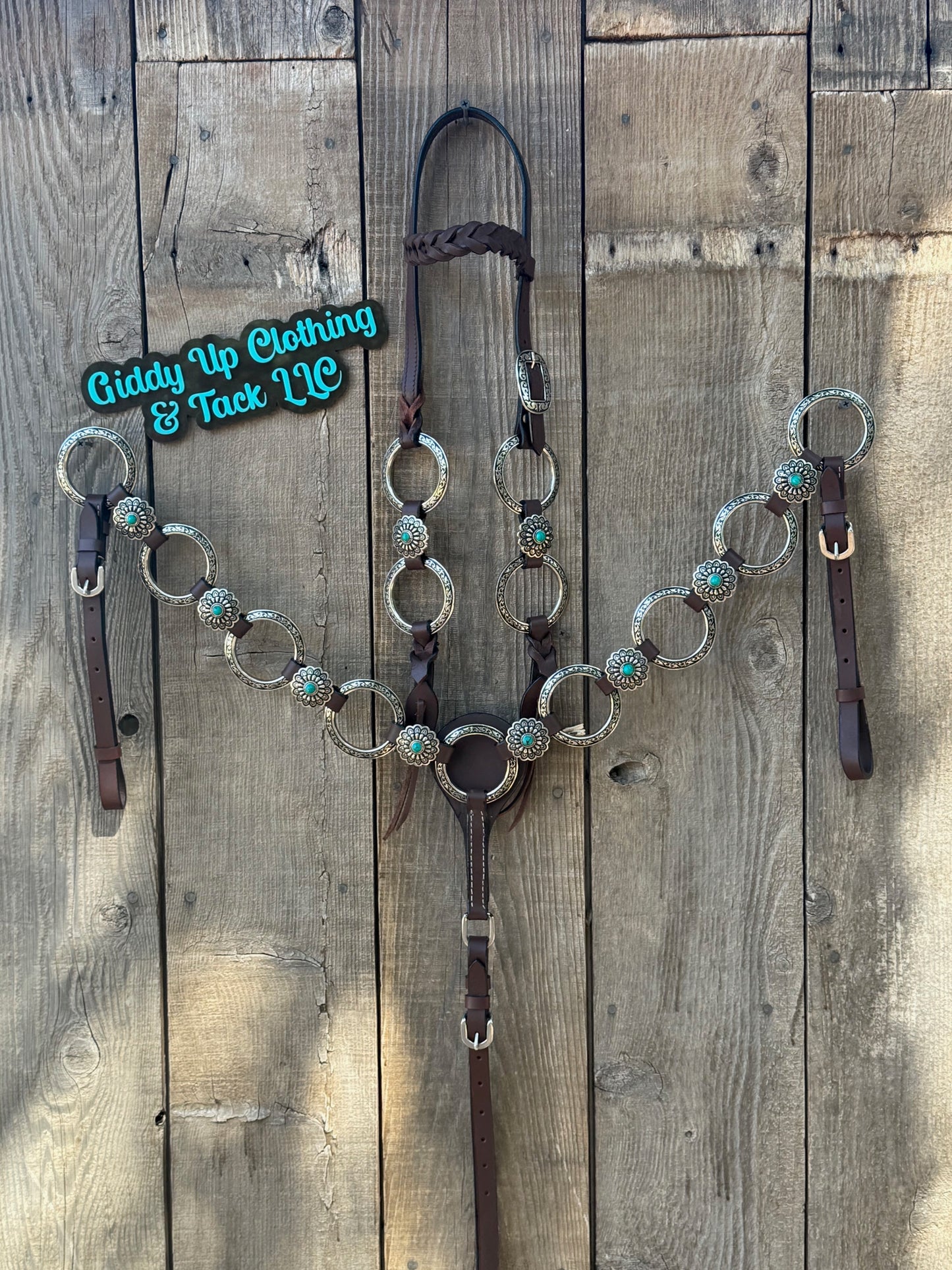 Ring and Concho Detail Horse-Sized Headstall & Breast Collar Set