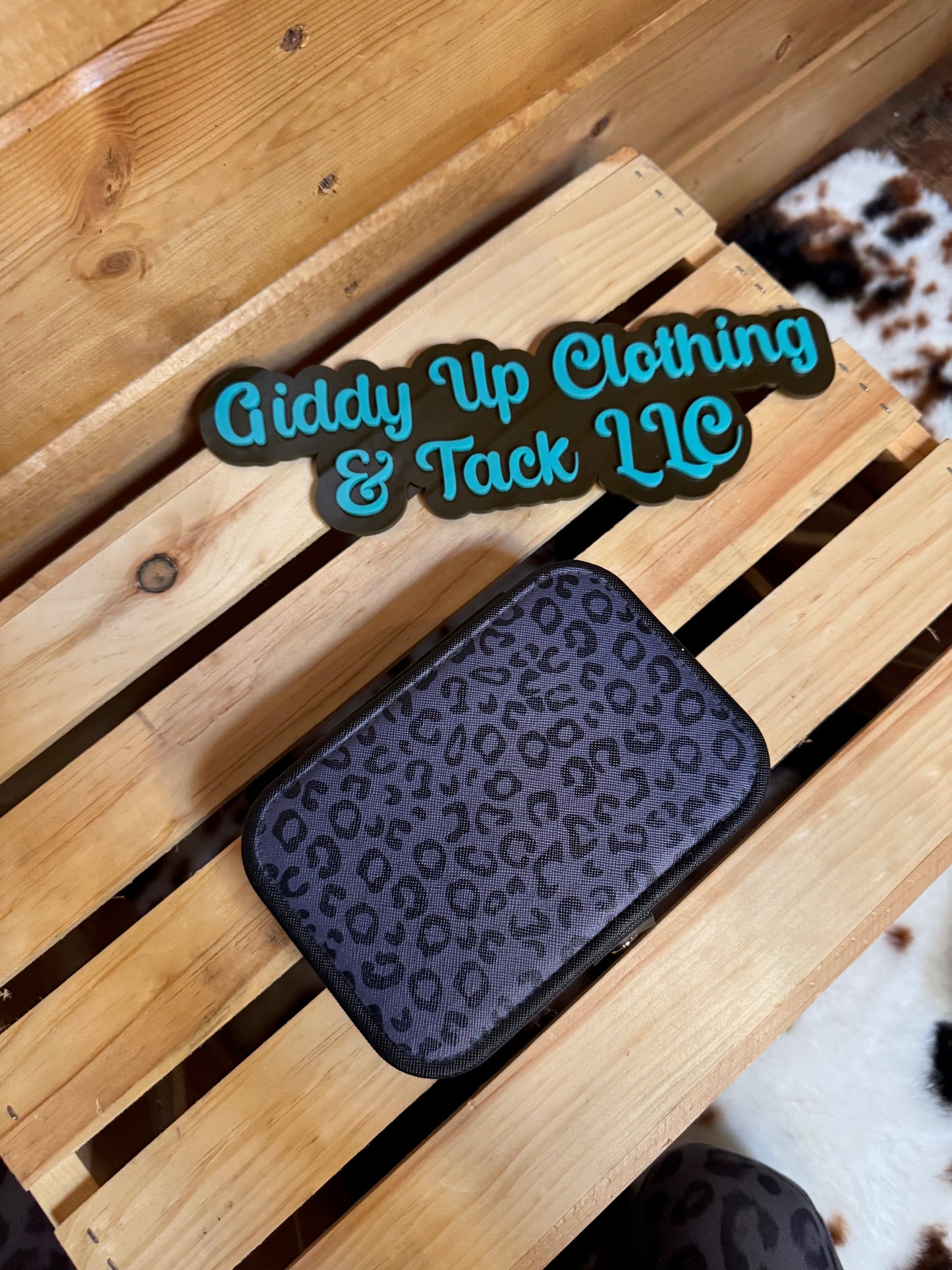 Western-Themed Travel Jewelry Box – Two Compartments