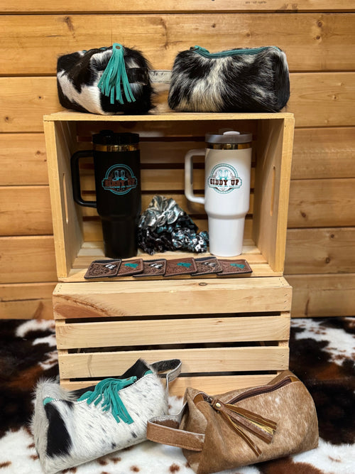 40 oz Tumbler with Giddy Up Logo – Hot or Cold for Hours