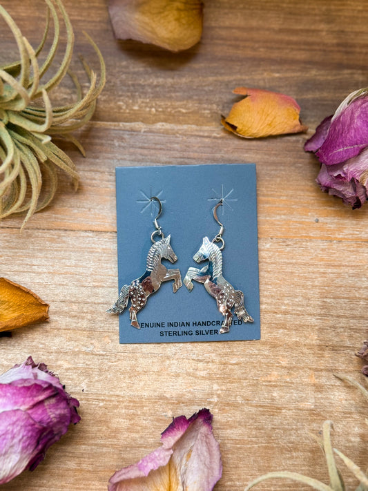 The Devon – Sterling Silver Horse Dangle Earrings – Native Made by L.Y.