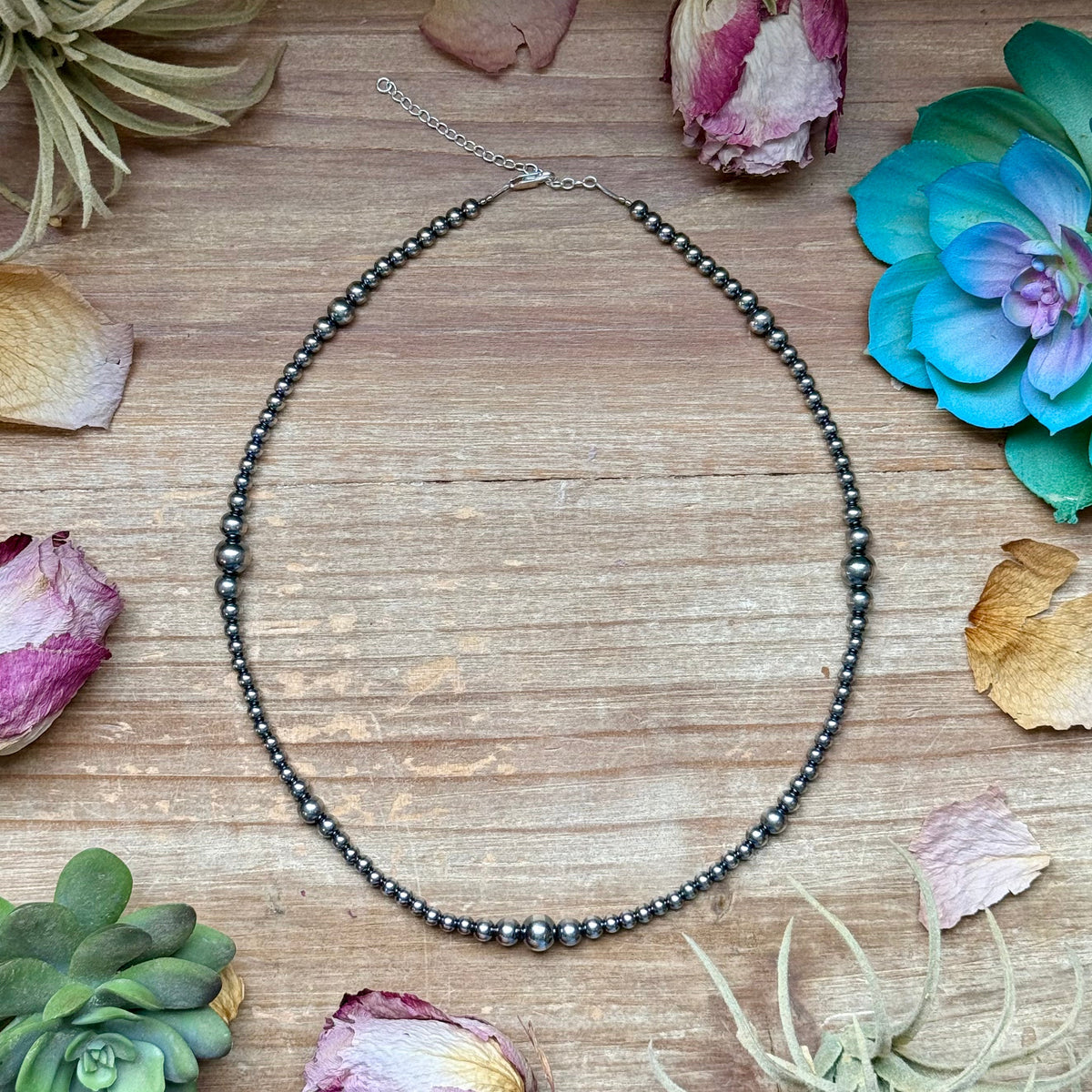 18 inch Graduated Sterling Silver Pearls necklace